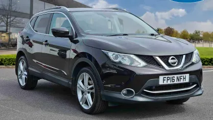Used Nissan Qashqai Tekna 116 HP (85 kW) 2016 Black SUV