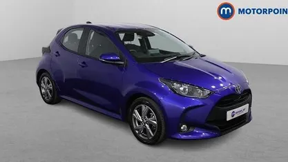 Used Toyota Yaris Hybrid 116 HP (85 kW) 2025 Blue Hatchback