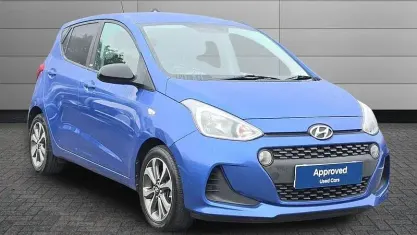 Used Hyundai i10 67 HP (49 kW) 2019 Blue Hatchback