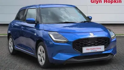 Second-hand Suzuki Swift 82 CP (60 kW) 2025 Albastru Hatchback