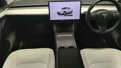 White Used 2022 Tesla Model Y Long Range SUV | £24,310 (Super price)