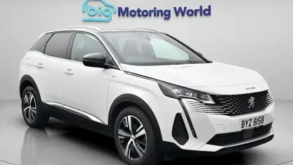 Used Peugeot 3008 GT 131 HP (96 kW) 2023 White SUV