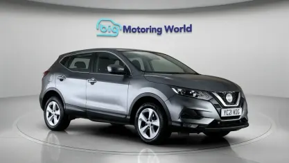 Used Nissan Qashqai Acenta Premium 158 HP (116 kW) 2021 Grey SUV