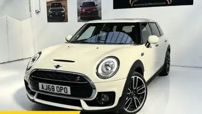 Used Mini Cooper Clubman Sport 192 HP (141 kW) 2018 White Estate