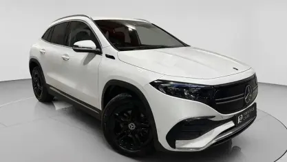 Begagnad Mercedes EQA250 AMG line 139 kW (190 HK) 2022 Vit SUV