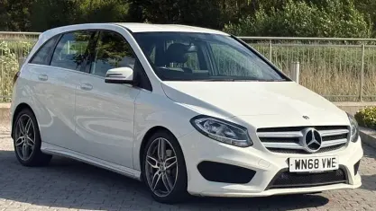 Used Mercedes B200 AMG line 136 HP (100 kW) 2018 White Hatchback