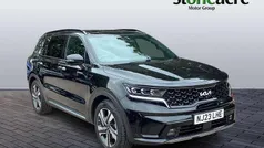 Black Used 2023 Kia Sorento SUV | £35,995 (Fair price)