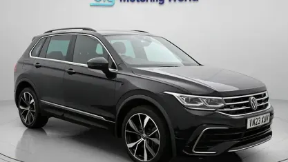 Used VW Tiguan R-line 245 HP (180 kW) 2023 Black SUV