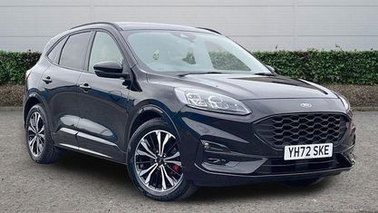 Usado Ford Kuga ST-Line X 190 CV (139 kW) 2023 Negro SUV
