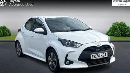 Used 2025 Toyota Yaris Hybrid Hatchback | £18,976 (Good price)