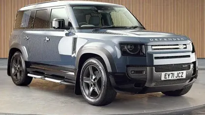 Used Land Rover Defender SE Dynamic 249 HP (183 kW) 2025 SUV