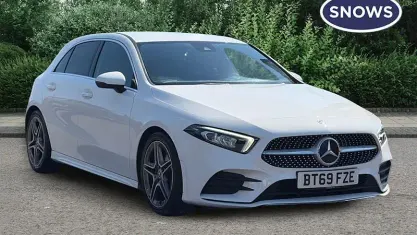 Used Mercedes A180 AMG line 136 HP (100 kW) 2019 White Hatchback