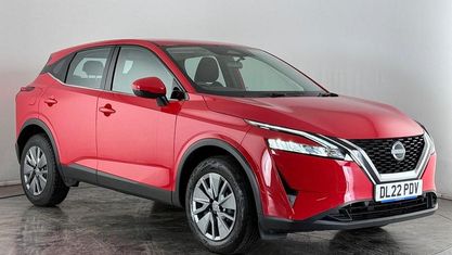 Begagnad Nissan Qashqai Visia 140 HK (102 kW) 2022 Röd SUV