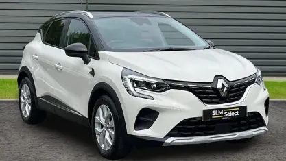 Used Renault Captur Iconic 101 HP (74 kW) 2020 White SUV