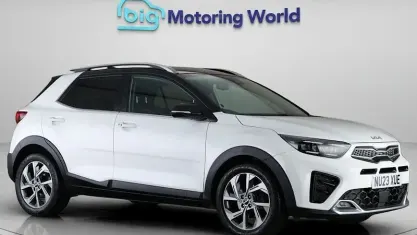 Used Kia Stonic GT-Line S 120 HP (88 kW) 2023 White SUV