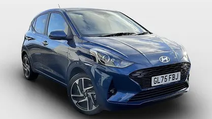 Blue New 2025 Hyundai i10 Premium Hatchback | £16,999 (Good price)