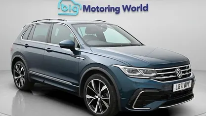 Begagnad VW Tiguan R-line 150 HK (110 kW) 2022 Blå SUV