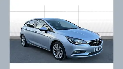 Used Vauxhall Astra Design Edition 101 HP (74 kW) 2018 Hatchback