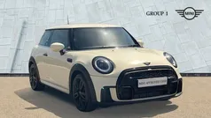 White Used 2021 Mini Cooper Hatch Hatchback | £18,995 (Fair price)