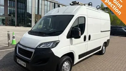 Begagnad Peugeot Boxer 140 HK (102 kW) 2022 Van