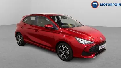 Begagnad MG MG3 Trophy 194 HK (142 kW) 2025 Röd Halvkombi