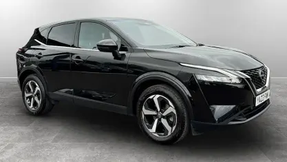 Used Nissan Qashqai N-Connecta 158 HP (116 kW) 2023 Black SUV