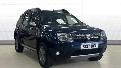 Usado Dacia Duster Lauréate 125 HP (91 kW) 2017 Azul SUV