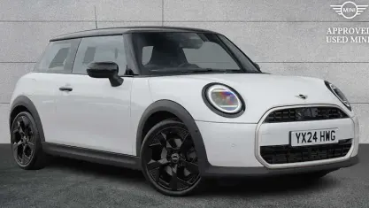 Used Mini Cooper Hatch 156 HP (114 kW) 2024 White Hatchback