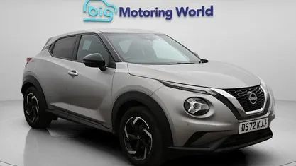 Used Nissan Juke N-Connecta 114 HP (83 kW) 2023 Silver SUV