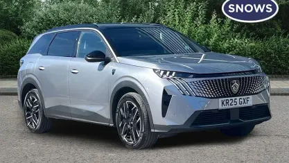 Używany Peugeot 5008 GTi 136 KM (100 kW) 2025 Szary SUV