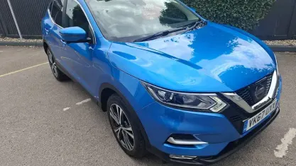 Used Nissan Qashqai N-Connecta 110 HP (80 kW) 2017 Blue SUV
