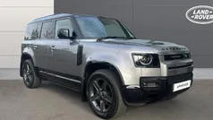 Used 2025 Land Rover Defender SE Dynamic SUV | £56,163 (Fair price)