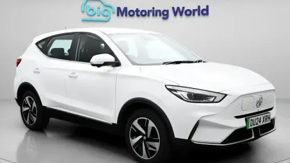 Usado MG ZS SE 130 kW (177 HP) 2023 Branco SUV