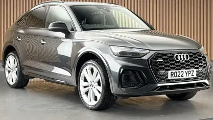 Used Audi Q5 Sportback Comfort 204 HP (150 kW) 2022 Daytona gray pearl effect/daytona gray pearl effec SUV