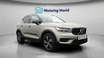 Used Volvo XC40 R-Design 163 HP (119 kW) 2021 Grey SUV