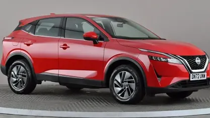 Used Nissan Qashqai Acenta Premium 158 HP (116 kW) 2022 Red SUV