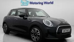 Blue/black Used 2021 Mini Cooper Exclusive Hatchback | £15,800 (Fair price)