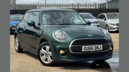 Used Mini ONE Hatch 102 HP (75 kW) 2016 Green Hatchback