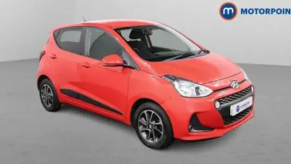 Gebraucht Hyundai i10 Premium 67 PS (49 kW) 2019 Rot Kleinwagen