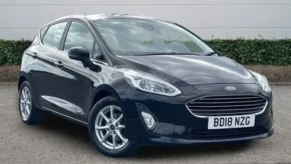 Second-hand Ford Fiesta Zetec 101 CP (74 kW) 2018 Negru Hatchback