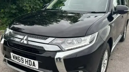 Used Mitsubishi Outlander P-HEV 224 HP (164 kW) 2020 Estate