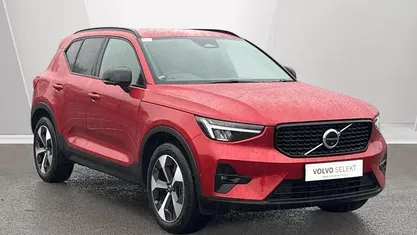 Usado Volvo XC40 Plus 197 HP (144 kW) 2022 SUV