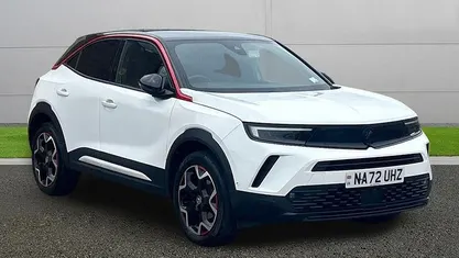 Used Vauxhall Mokka GS Line 131 HP (96 kW) 2022 White SUV