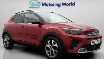 Second-hand Kia Stonic GT-Line S 120 CP (88 kW) 2023 Roșu SUV