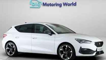 Used Cupra Leon 150 HP (110 kW) 2023 White Hatchback