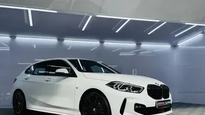 Usado BMW 118 M Sport 140 HP (102 kW) 2020 Branco Citadino