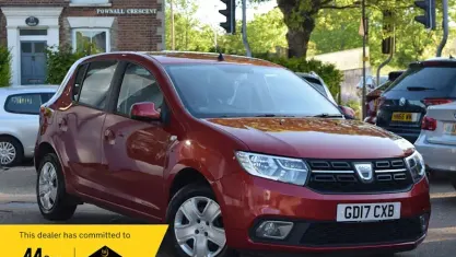 Used Dacia Sandero Lauréate 90 HP (66 kW) 2017 Red Hatchback