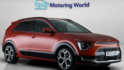 Used Kia Niro 141 HP (103 kW) 2023 Orange SUV