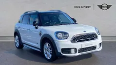 White Used 2019 Mini Cooper S Countryman Exclusive SUV | £20,495 (Fair price)