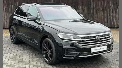 Black Used 2023 VW Touareg R-line SUV | £43,999 (Fair price)